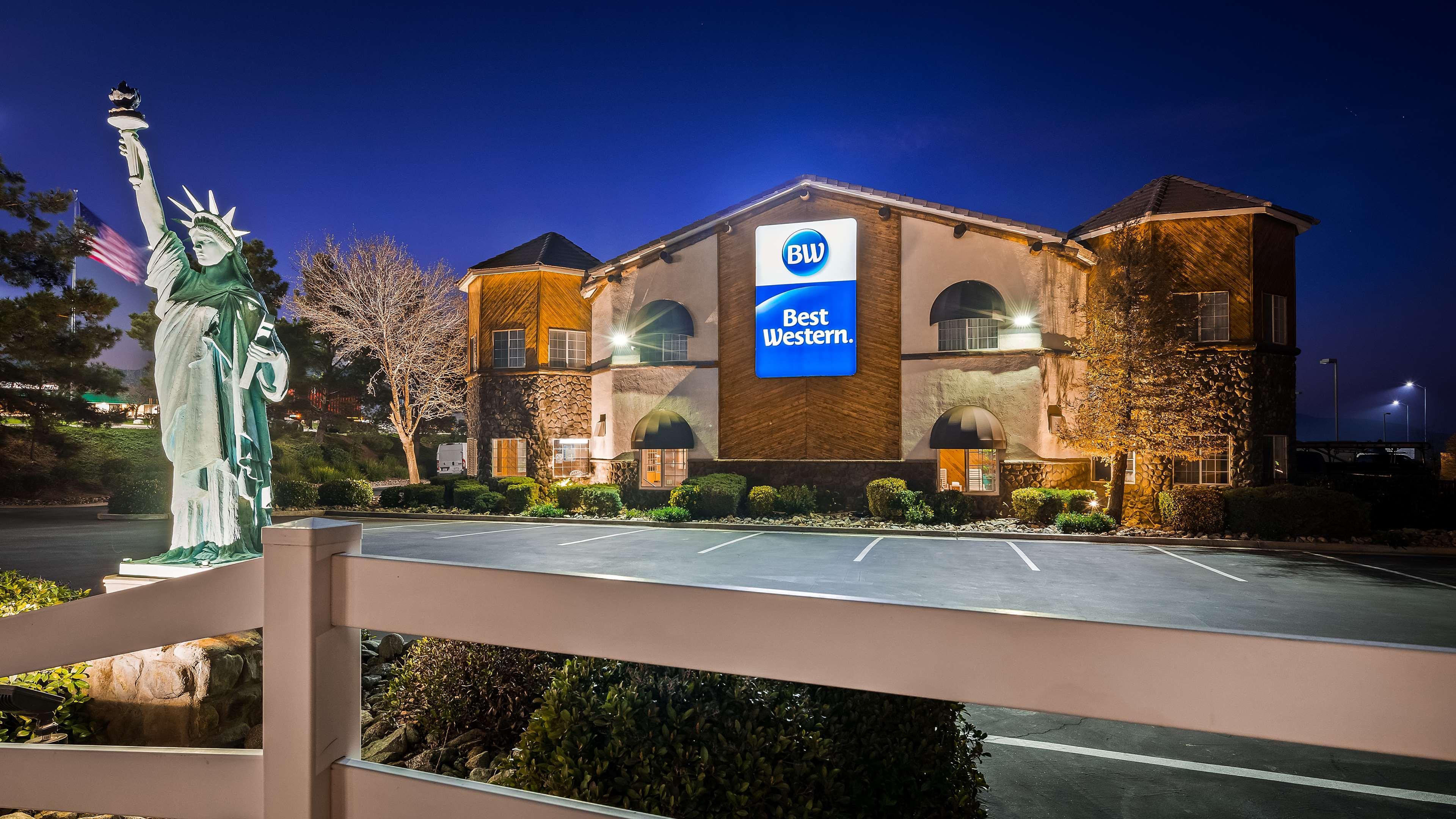 Best Western Liberty Inn Wheeler Ridge Экстерьер фото