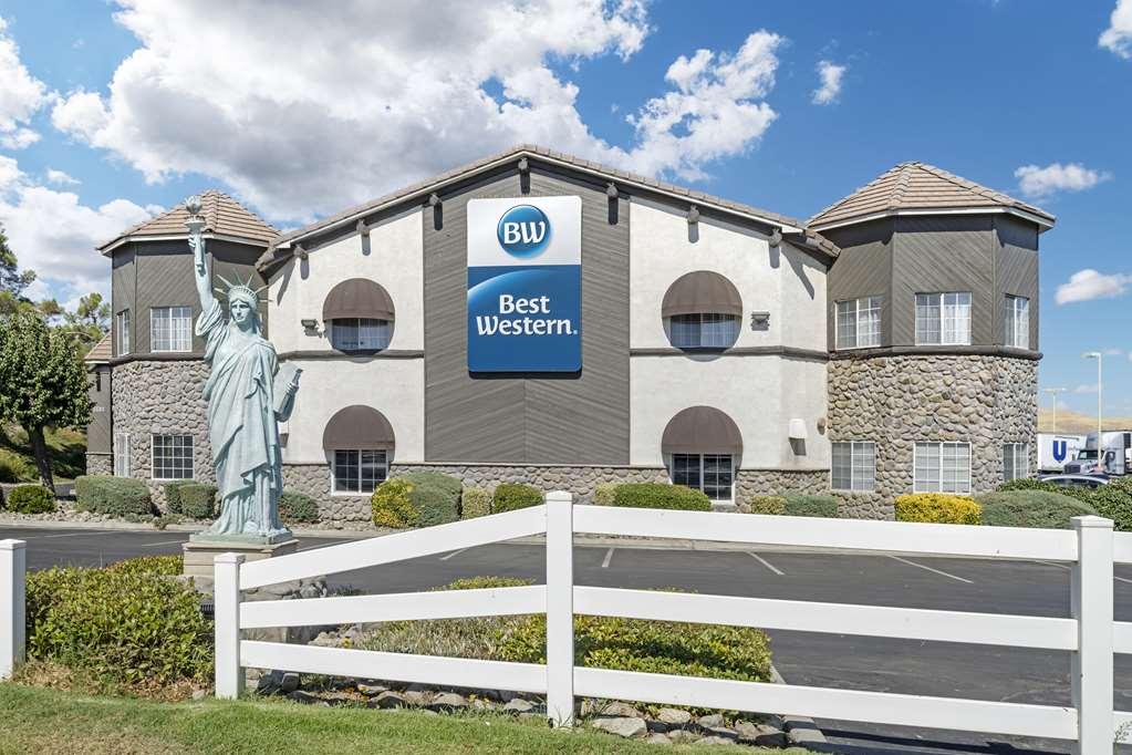 Best Western Liberty Inn Wheeler Ridge Экстерьер фото